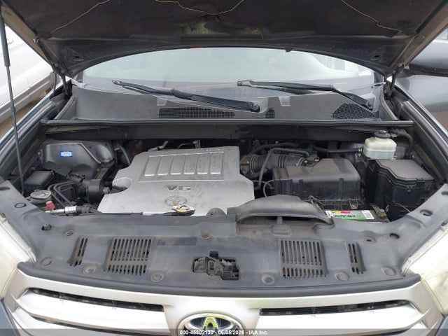 2011 Toyota Highlander Base V6 მანქანა იყიდება აუქციონზე, vin: 5TDBK3EH6BS055216, აუქციონის ნომერი: 45302130