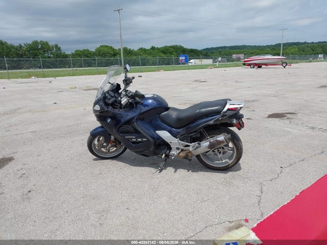 45302142 :رقم المزاد ، WB10558A24ZK01781 vin ، 2004 Bmw K1200 Gt مزاد بيع