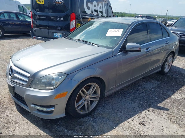 Продажа на аукционе авто 2012 Mercedes-benz C 300 Sport 4matic, vin: WDDGF8BB7CR233146, номер лота: 45302221