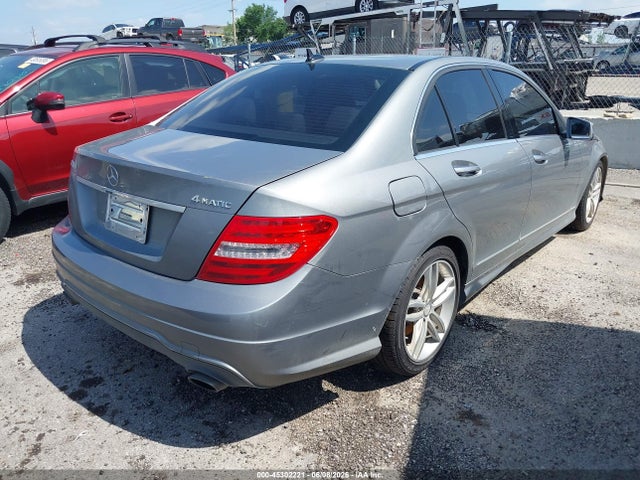 Продажа на аукционе авто 2012 Mercedes-benz C 300 Sport 4matic, vin: WDDGF8BB7CR233146, номер лота: 45302221
