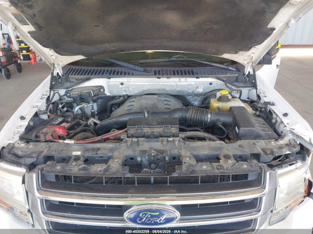 Продажа на аукционе авто 2016 Ford Expedition Xlt, vin: 1FMJU1HT1GEF50636, номер лота: 45302259