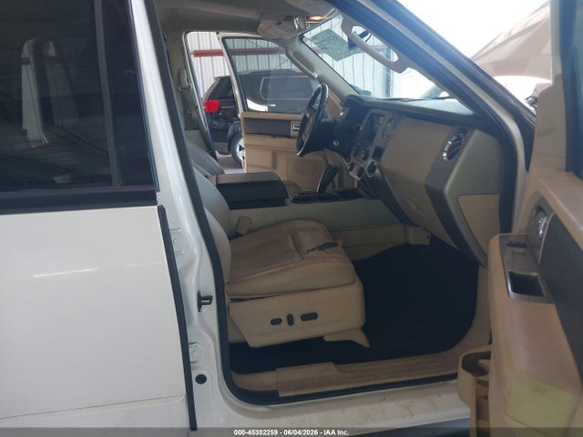 Продажа на аукционе авто 2016 Ford Expedition Xlt, vin: 1FMJU1HT1GEF50636, номер лота: 45302259