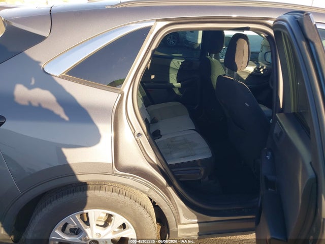 1FMCU0GN0PUA69093 Ford Escape Active
