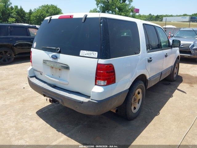 45302288 :رقم المزاد ، 1FMPU16555LB04402 vin ، 2005 Ford Expedition Xlt مزاد بيع