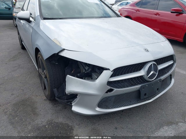 Mercedes-Benz A 220 2020 W1K3G4EB0LJ203579 Image 6