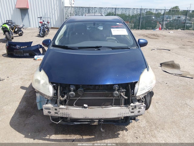 Toyota Prius Two 2015 JTDKN3DU3F0485347 Image 13