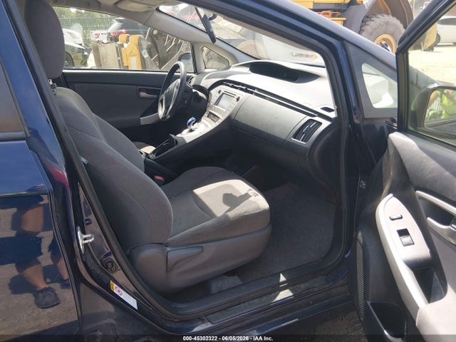 Toyota Prius Two 2015 JTDKN3DU3F0485347 Image 5