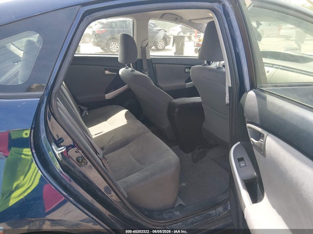 Toyota Prius Two 2015 JTDKN3DU3F0485347 Image 8