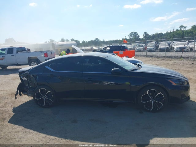 Nissan Altima Sr Intelligent Awd 2023 1N4BL4CW1PN332054 Image 13