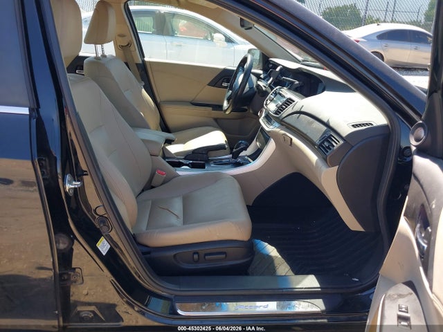 45302425 :رقم المزاد ، 1HGCR2F86DA176368 vin ، 2013 Honda Accord Ex-l مزاد بيع