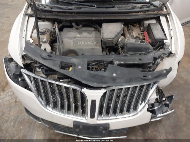 Продаж на аукціоні авто 2014 Lincoln Mkx, vin: 2LMDJ8JK9EBL18699, номер лоту: 45302430
