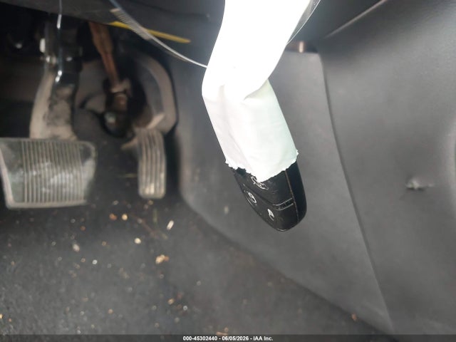 45302440 :رقم المزاد ، 1C3CCCAB5FN705432 vin ، 2015 Chrysler 200 Limited مزاد بيع