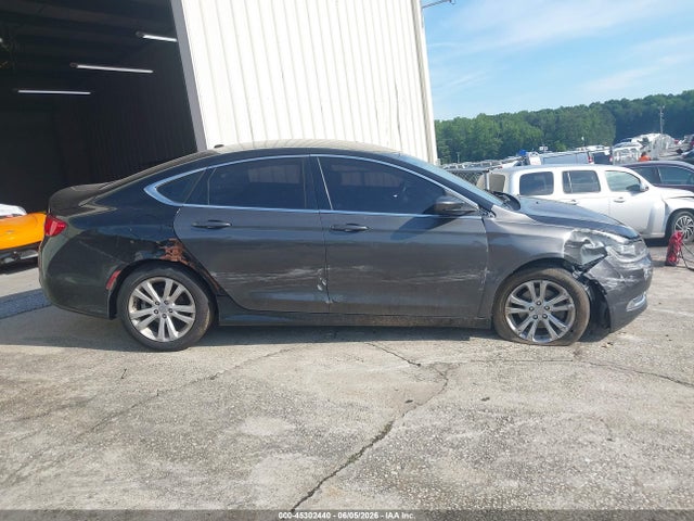 45302440 :رقم المزاد ، 1C3CCCAB5FN705432 vin ، 2015 Chrysler 200 Limited مزاد بيع