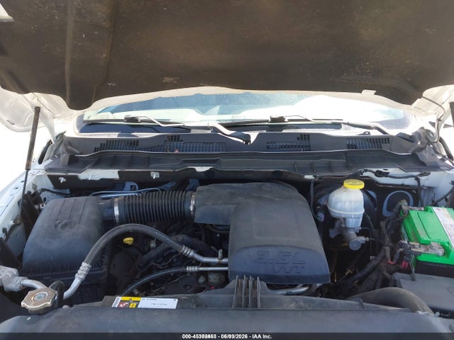 1C6RR6KG7JS347283 RAM 1500 Tradesman 4x2 5&#039;7 Box