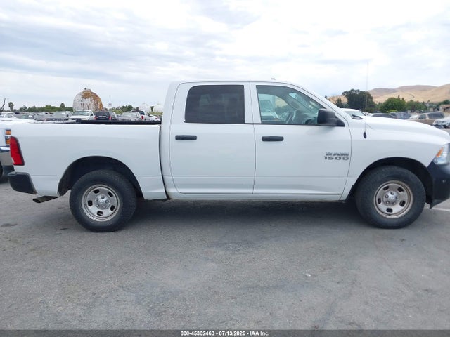 1C6RR6KG7JS347283 RAM 1500 Tradesman 4x2 5&#039;7 Box
