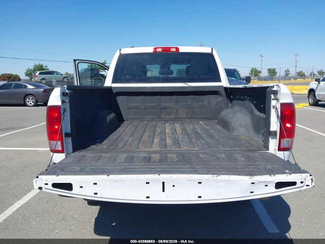 1C6RR6KG7JS347283 RAM 1500 Tradesman 4x2 5&#039;7 Box