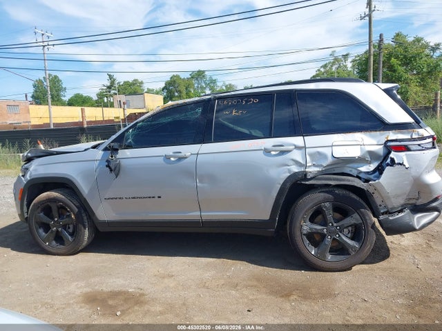 Продажа на аукционе авто 2025 Jeep Grand Cherokee Altitude X 4x4, vin: 1C4RJHAG5SC363880, номер лота: 45302520