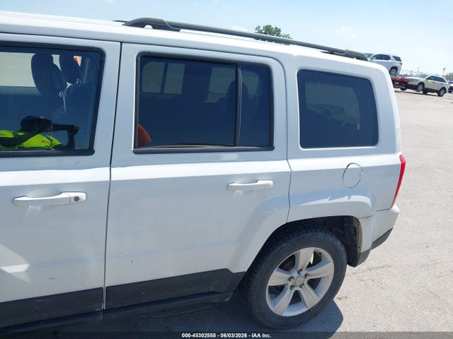 2014 Jeep Patriot Latitude მანქანა იყიდება აუქციონზე, vin: 1C4NJPFB8ED826311, აუქციონის ნომერი: 45302558