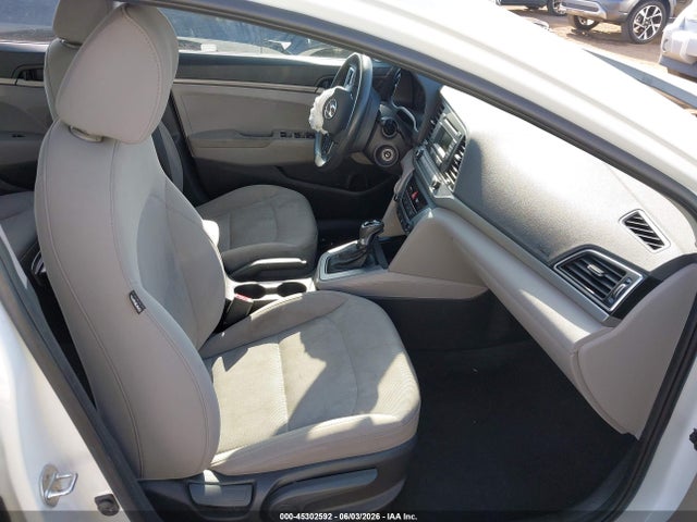 Hyundai ELANTRA SE 2017 5NPD74LF4HH161101 Image 5