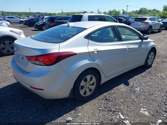 2016 Hyundai Elantra Se მანქანა იყიდება აუქციონზე, vin: 5NPDH4AE6GH797704, აუქციონის ნომერი: 45302616