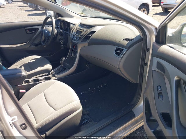 2016 Hyundai Elantra Se მანქანა იყიდება აუქციონზე, vin: 5NPDH4AE6GH797704, აუქციონის ნომერი: 45302616