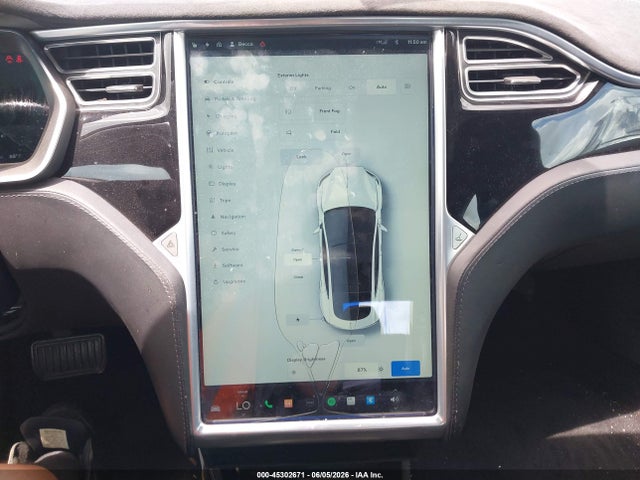 Продажа на аукционе авто 2015 Tesla Model S 60/70/85, vin: 5YJSA1E12FF110670, номер лота: 45302671