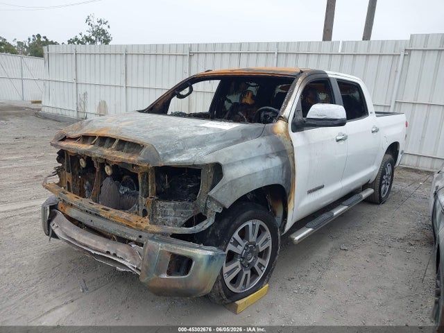 5TFEM5F12FX093501 Toyota Tundra Sr5 4.6l V8