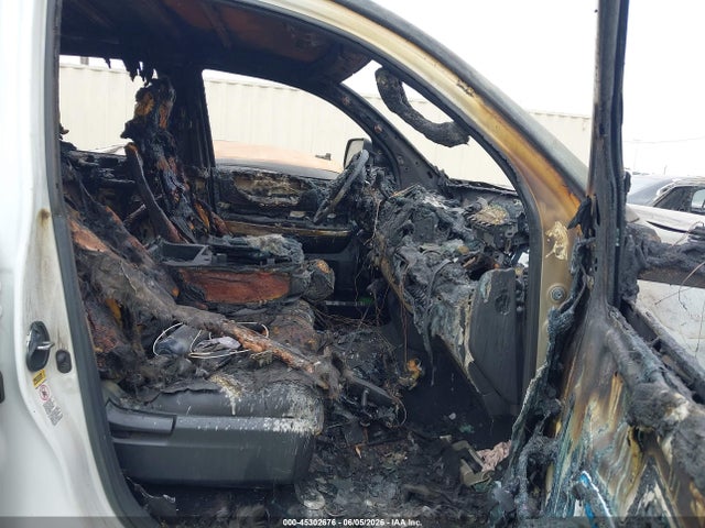 5TFEM5F12FX093501 Toyota Tundra Sr5 4.6l V8