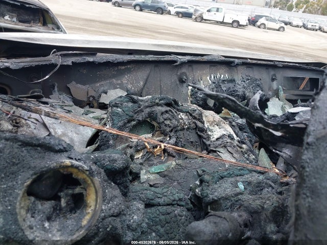 5TFEM5F12FX093501 Toyota Tundra Sr5 4.6l V8