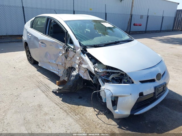Toyota Prius Four 2015 JTDKN3DU7F0460919 Image 6