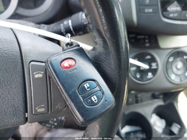 2011 Toyota Rav4 Limited მანქანა იყიდება აუქციონზე, vin: 2T3YF4DV2BW093651, აუქციონის ნომერი: 45302697