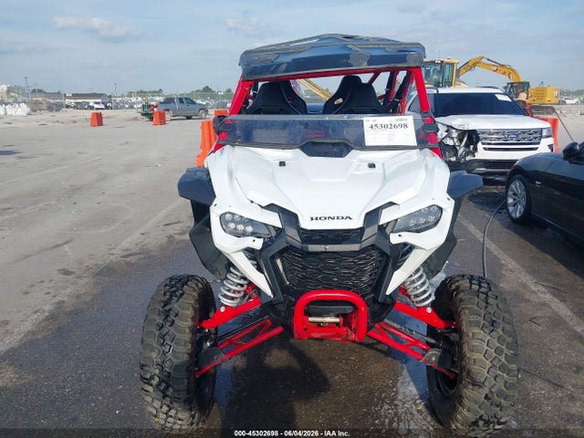 45302698 :رقم المزاد ، 1HFVE0625R4401295 vin ، 2024 Honda Sxs1000 S4r مزاد بيع