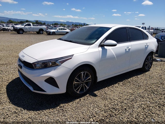 KIA Forte Lxs 2023 3KPF24AD2PE618161 Image 2