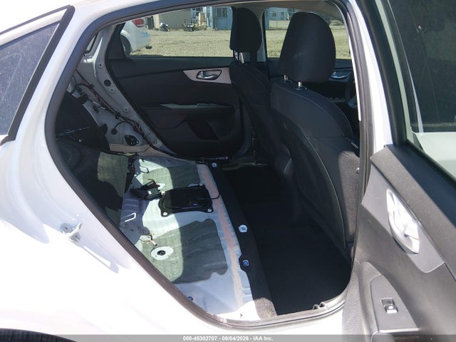 KIA Forte Lxs 2023 3KPF24AD2PE618161 Image 8