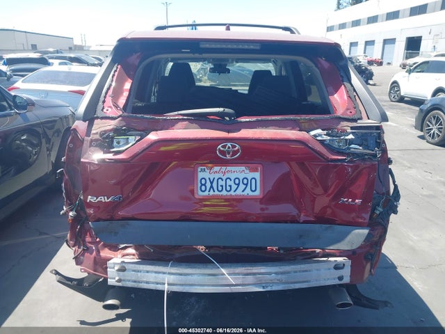 2T3W1RFV9MW159213 Toyota Rav4 Xle