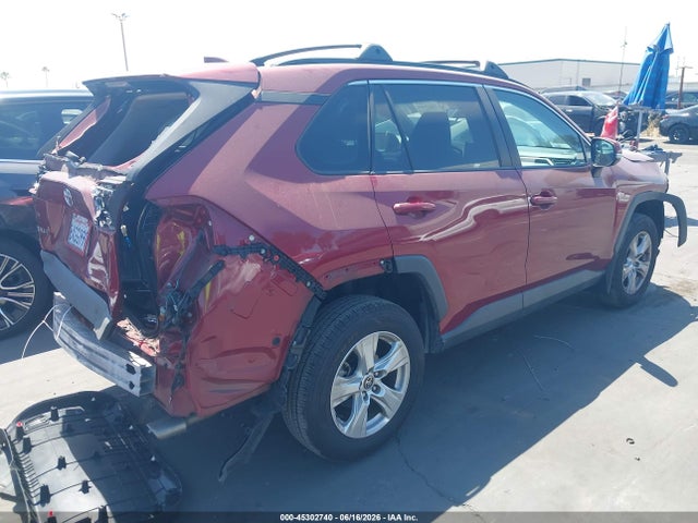 2T3W1RFV9MW159213 Toyota Rav4 Xle