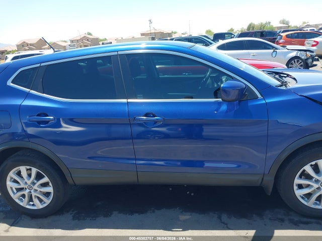 JN1BJ1AV0MW302934 Nissan Rogue Sport S Fwd Xtronic Cvt