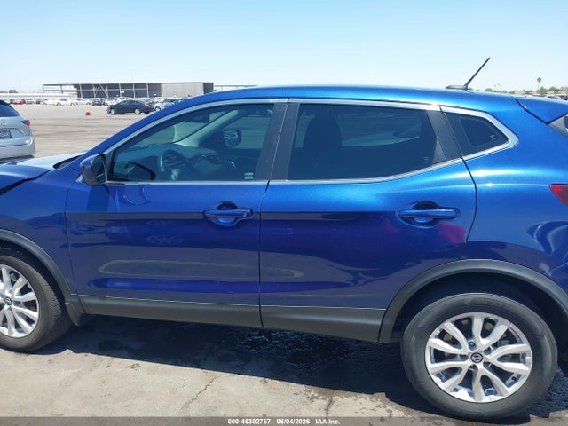 JN1BJ1AV0MW302934 Nissan Rogue Sport S Fwd Xtronic Cvt