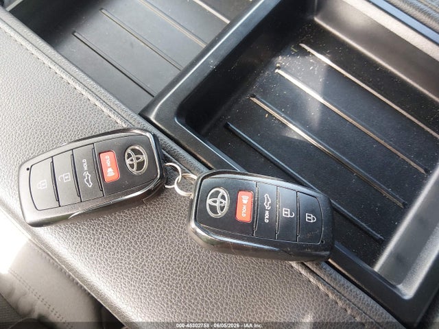 45302758 :رقم المزاد ، 5TFLA5DB0RX222903 vin ، 2024 Toyota Tundra Sr5 مزاد بيع