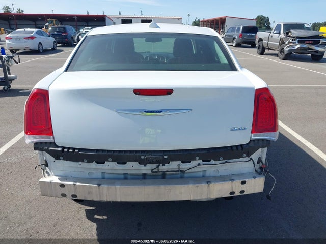 Продаж на аукціоні авто 2018 Chrysler 300 Limited, vin: 2C3CCAEG1JH194135, номер лоту: 45302785