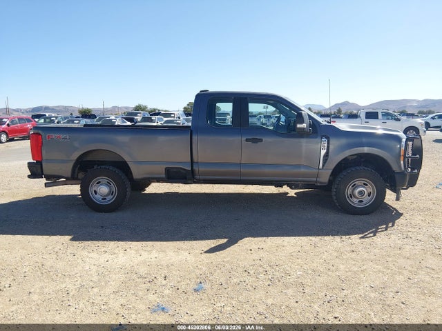 1FT7X2BA0PED83284 Ford F-250 Xl