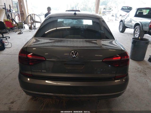 Продаж на аукціоні авто 2017 Volkswagen Passat 1.8t Sel Premium, vin: 1VWCT7A31HC082091, номер лоту: 45302819