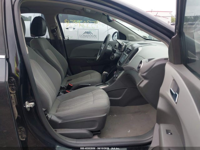 45302858 :رقم المزاد ، 1G1JC5SH2E4213715 vin ، 2014 Chevrolet Sonic Lt Auto مزاد بيع