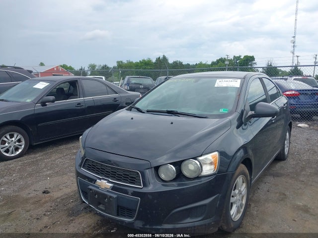 45302858 :رقم المزاد ، 1G1JC5SH2E4213715 vin ، 2014 Chevrolet Sonic Lt Auto مزاد بيع