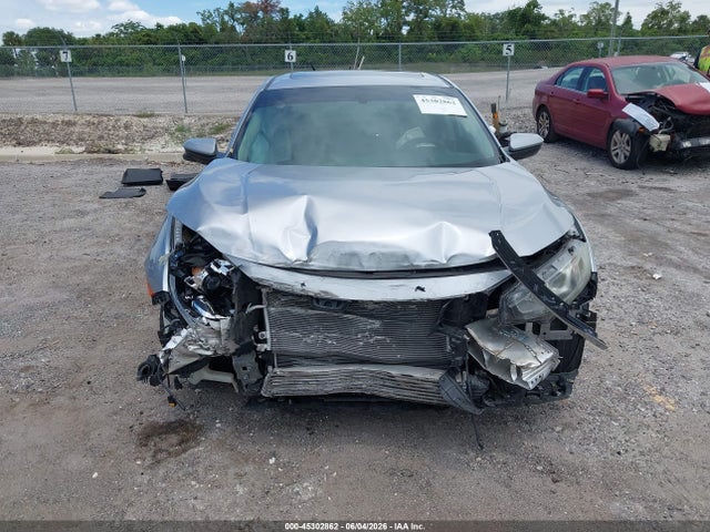 Продажа на аукционе авто 2017 Honda Civic Ex-l, vin: 19XFC1F75HE010425, номер лота: 45302862