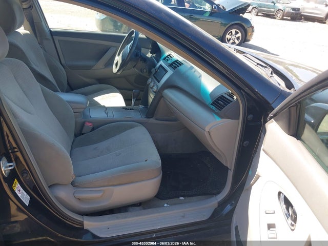 2011 Toyota Camry Le მანქანა იყიდება აუქციონზე, vin: 4T1BF3EK4BU182327, აუქციონის ნომერი: 45302904