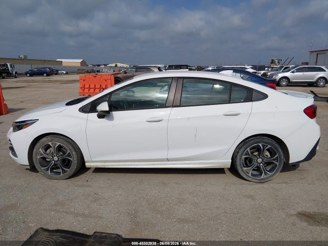 Chevrolet CRUZE LT 2019 1G1BE5SM6K7122808 Image 14