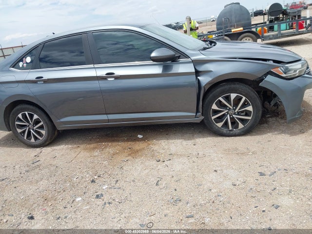 3VWCM7BU3NM014681 Volkswagen Jetta 1.5t S