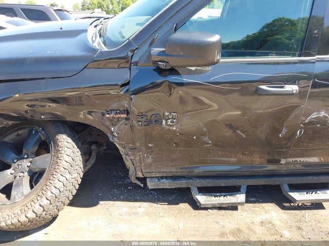 45302970 :رقم المزاد ، 1C6RR7FT8FS698286 vin ، 2015 Ram 1500 Express مزاد بيع