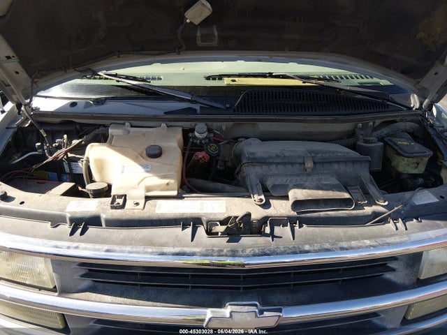 45303028 :رقم المزاد ، 1GBFG15R8V1064571 vin ، 1997 Chevrolet Chevy Van Yf7 Upfitter Pkg. مزاد بيع